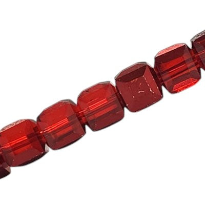 10 MM CUBE BEADS APPROX 38 PCS / CRYSTAL METALLIC RED