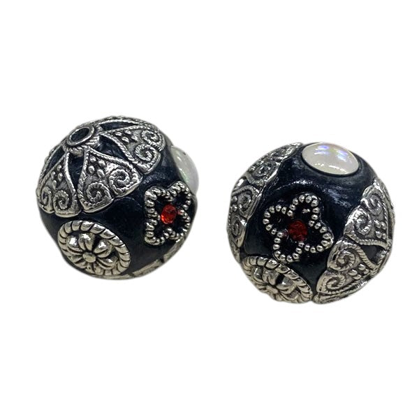 18 MM BLACK / SILVER BEAD - 1 PC