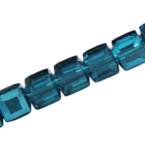 10 MM CUBE BEADS APPROX 38 PCS / CRYSTAL METALLIC BLUE ZIRCON