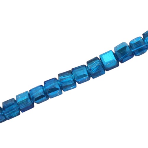 4 MM CUBE BEADS APPROX 98 PCS / CRYSTAL METALLIC AQUA