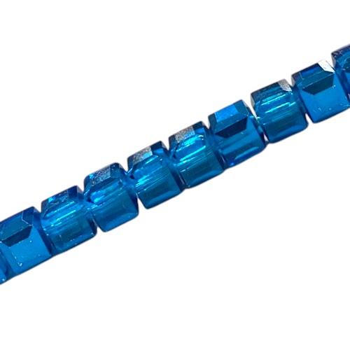 6 MM CUBE BEADS APPROX 48 PCS / CRYSTAL METALLIC AQUA
