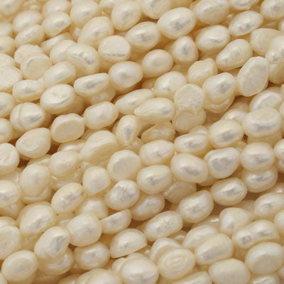 9 X 6 MM FRESH WATER PEARLS - 35 CM STRAND (FWP16)