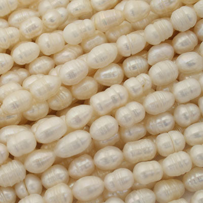 9 X 7 MM FRESH WATER PEARLS - 35 CM STRAND (FWP22)