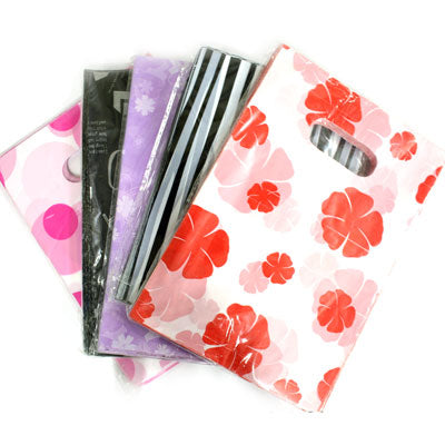 20 X 15 CM SHOPPING BAGS - RANDOM SELECTED DESIGN - 100 PCS